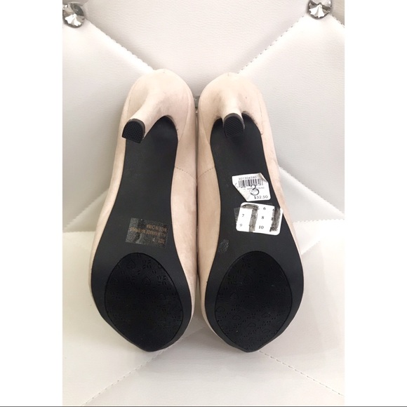 BUNDLE!! BEIGE&BLACK PLATFORM PUMPS - Picture 4 of 7